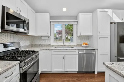 1136 Oxford Street Downers Grove IL 60516