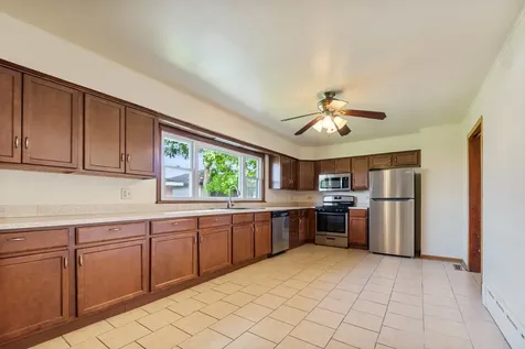817 Summit Drive Lockport IL 60441