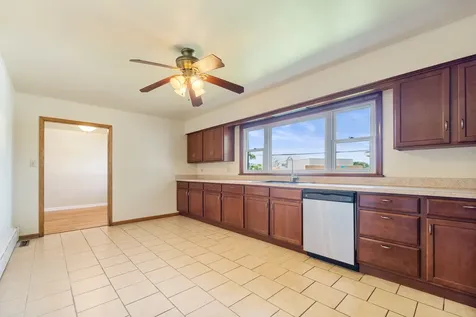 817 Summit Drive Lockport IL 60441