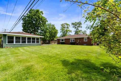817 Summit Drive Lockport IL 60441