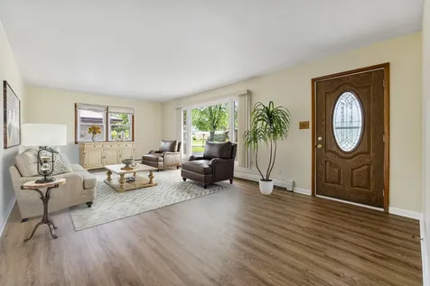 817 Summit Drive Lockport IL 60441