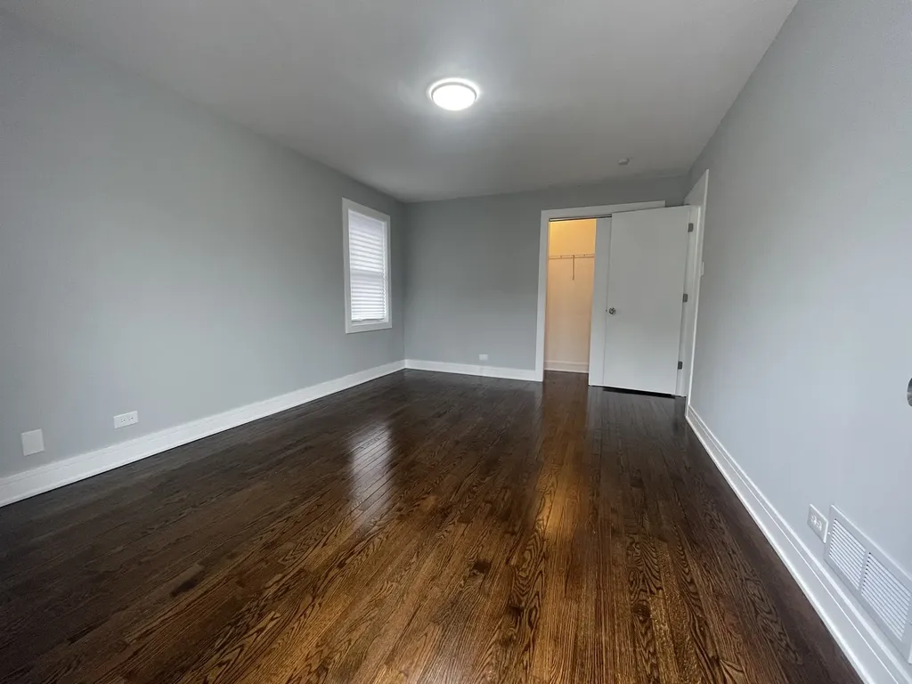 8023 South Yates Boulevard Chicago IL 60617
