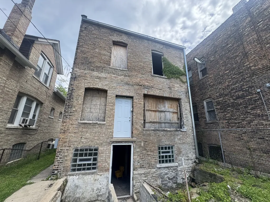 7324 South Blackstone Avenue Chicago IL 60619