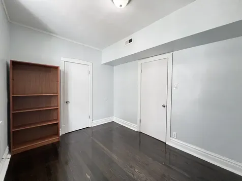 8856 South Lowe Avenue Chicago IL 60620