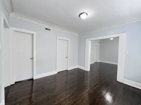 8856 South Lowe Avenue Chicago IL 60620