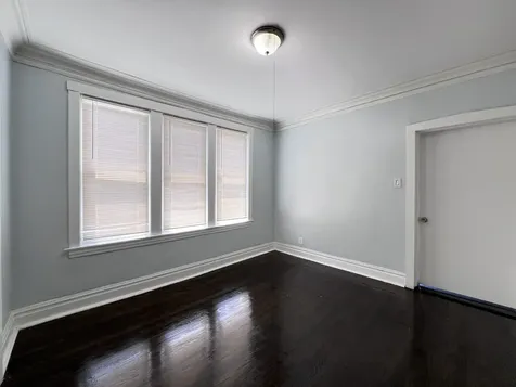 8856 South Lowe Avenue Chicago IL 60620