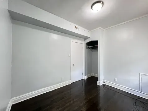 8856 South Lowe Avenue Chicago IL 60620