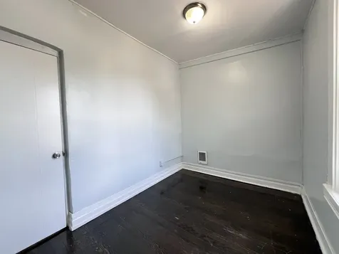 8856 South Lowe Avenue Chicago IL 60620
