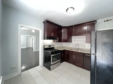 8856 South Lowe Avenue Chicago IL 60620