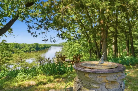 4212 West Wisconsin Street Dixon IL 61021
