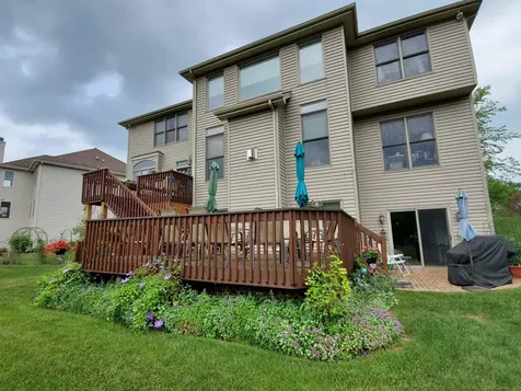 261 Johnson Woods Drive Batavia IL 60510