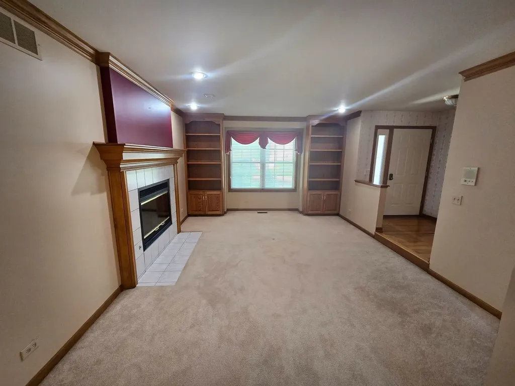 2286 Brookside Lane Aurora IL 60502