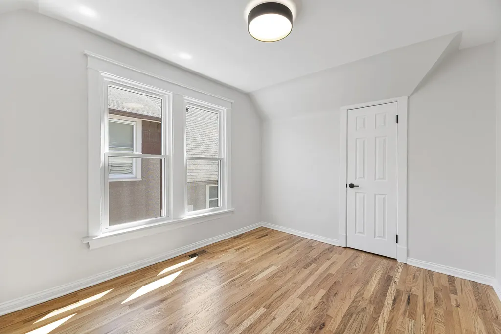 929 North Latrobe Avenue Chicago IL 60651