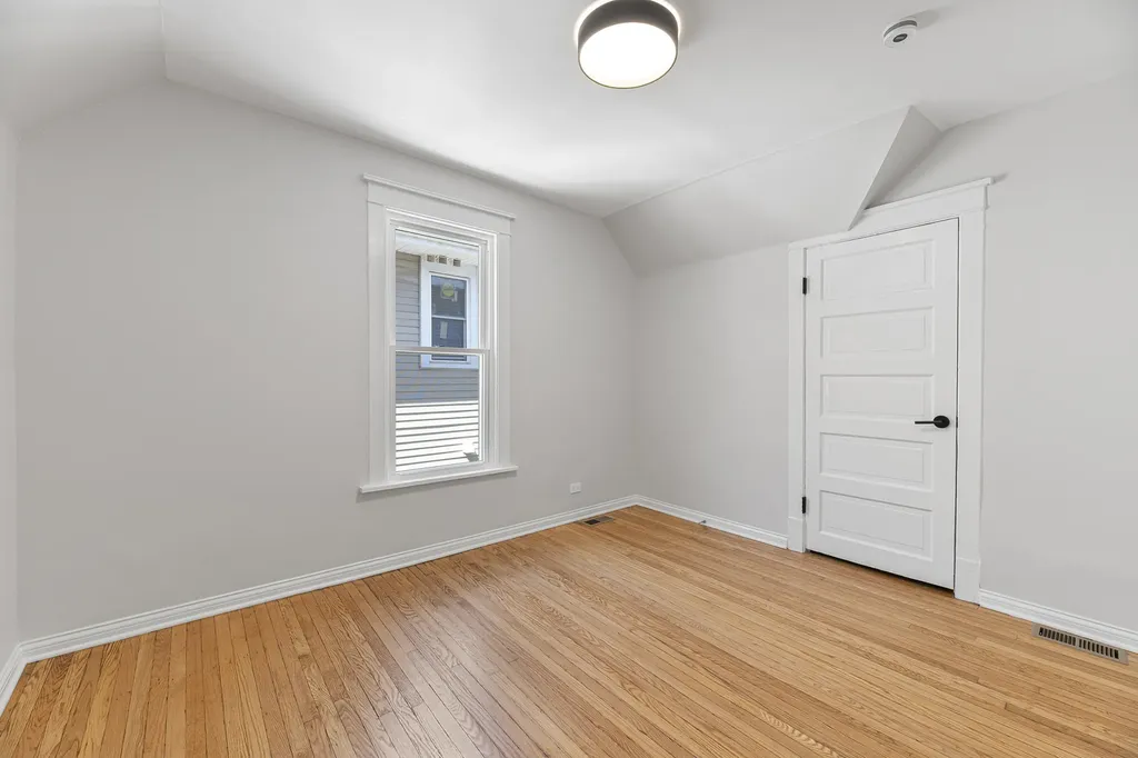 929 North Latrobe Avenue Chicago IL 60651