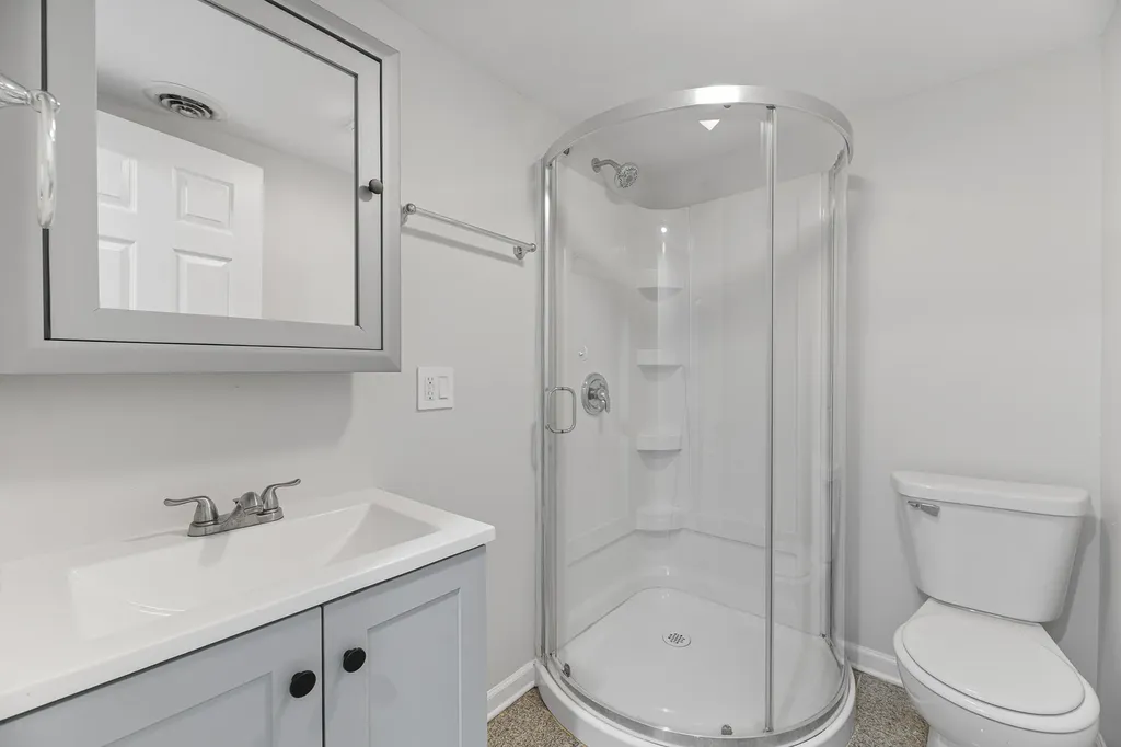 929 North Latrobe Avenue Chicago IL 60651