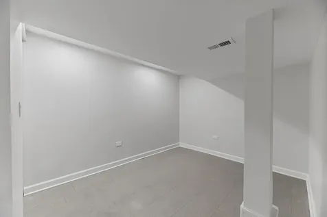 929 North Latrobe Avenue Chicago IL 60651