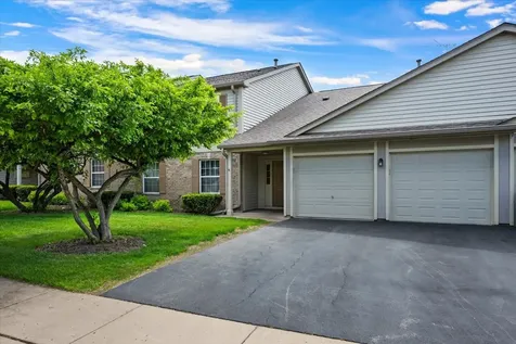 1101 Yorkshire Court Elgin IL 60120