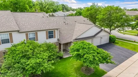 1101 Yorkshire Court Elgin IL 60120