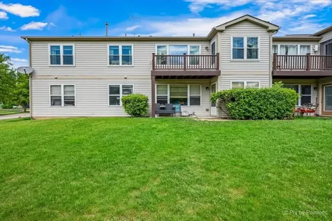 1101 Yorkshire Court Elgin IL 60120