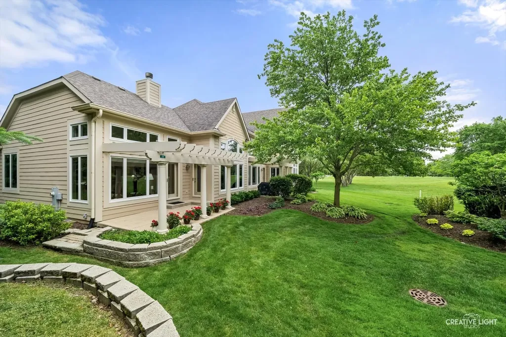 2311 Woodglen Court Aurora IL 60502