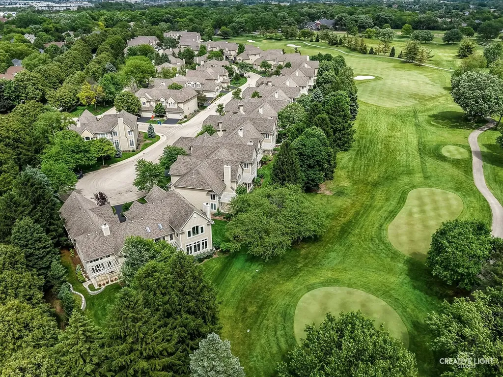 2311 Woodglen Court Aurora IL 60502