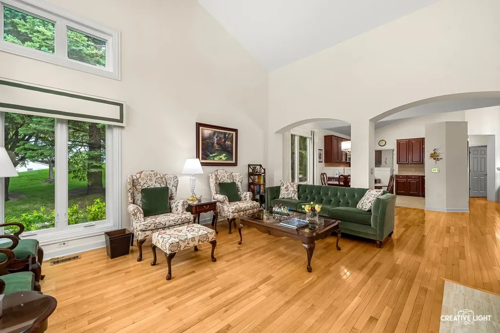 2311 Woodglen Court Aurora IL 60502