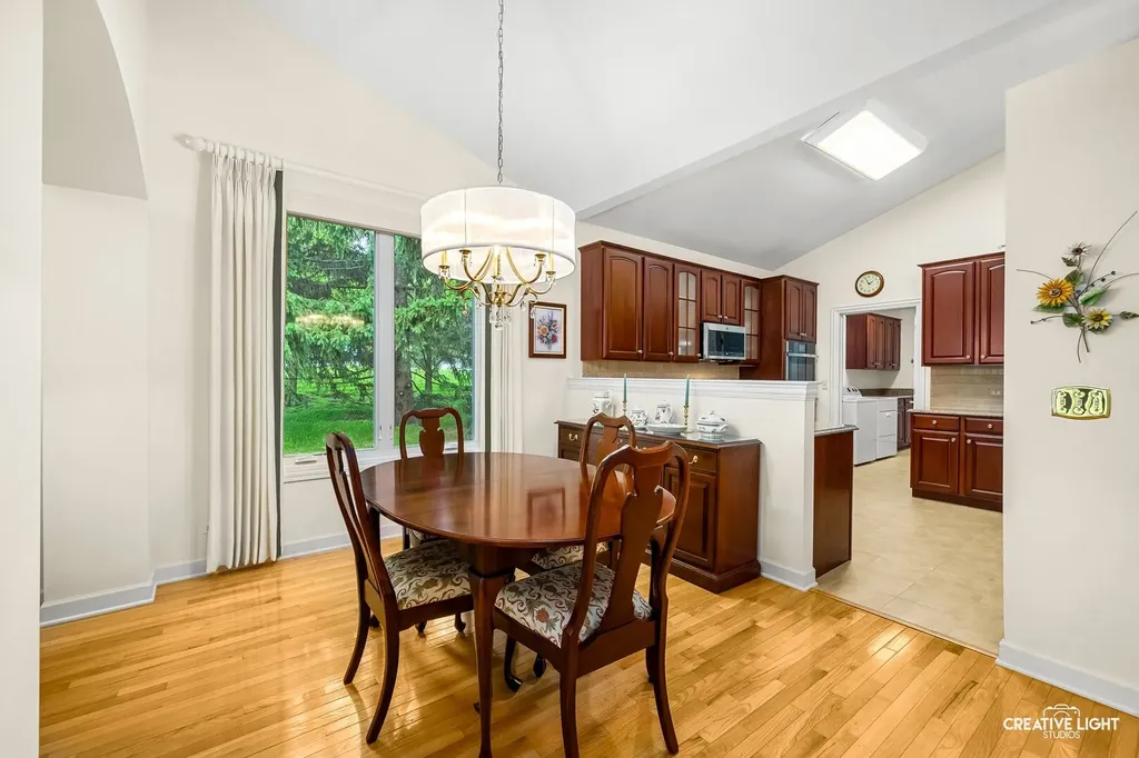 2311 Woodglen Court Aurora IL 60502