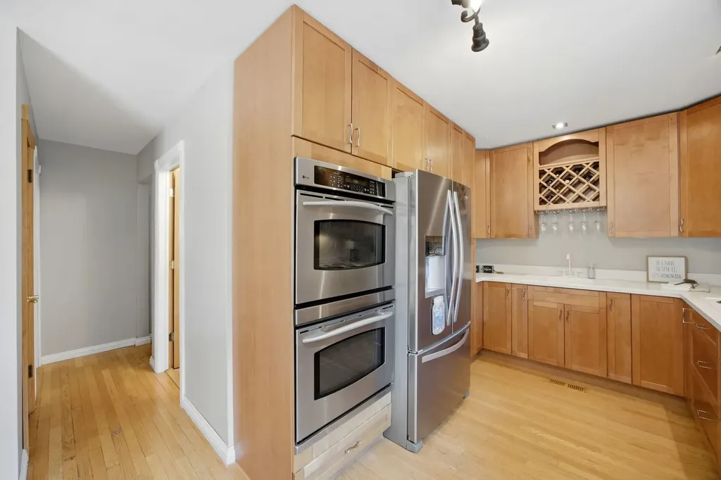 5417 Blodgett Avenue Downers Grove IL 60515