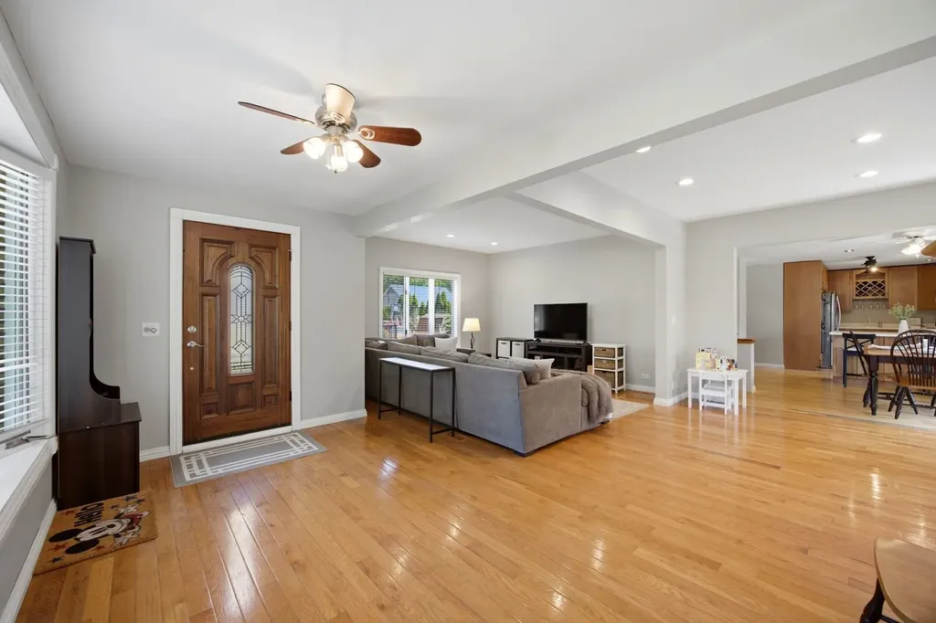 5417 Blodgett Avenue Downers Grove IL 60515