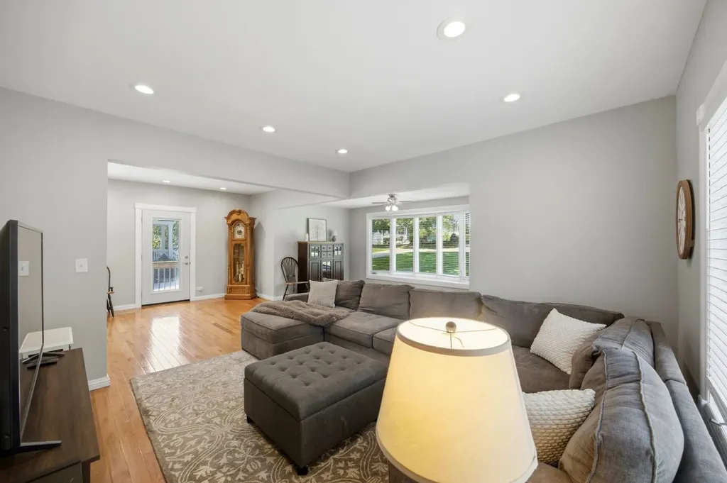 5417 Blodgett Avenue Downers Grove IL 60515