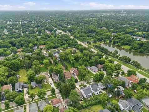 5417 Blodgett Avenue Downers Grove IL 60515