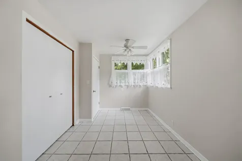 722 Highland Avenue Dixon IL 61021