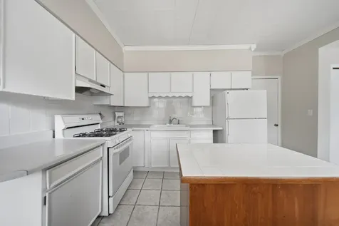 722 Highland Avenue Dixon IL 61021
