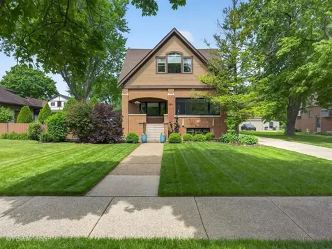 380 Selborne Road Riverside IL 60546
