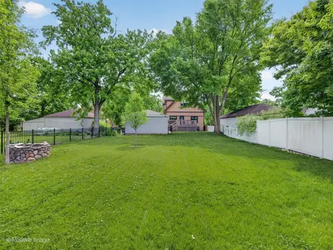380 Selborne Road Riverside IL 60546