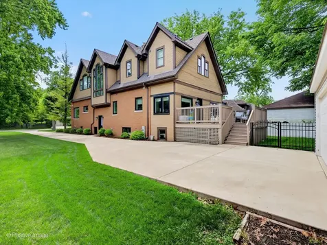 380 Selborne Road Riverside IL 60546