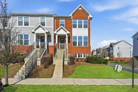 72 Nicholas Drive E Des Plaines IL 60016
