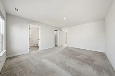 72 Nicholas Drive E Des Plaines IL 60016