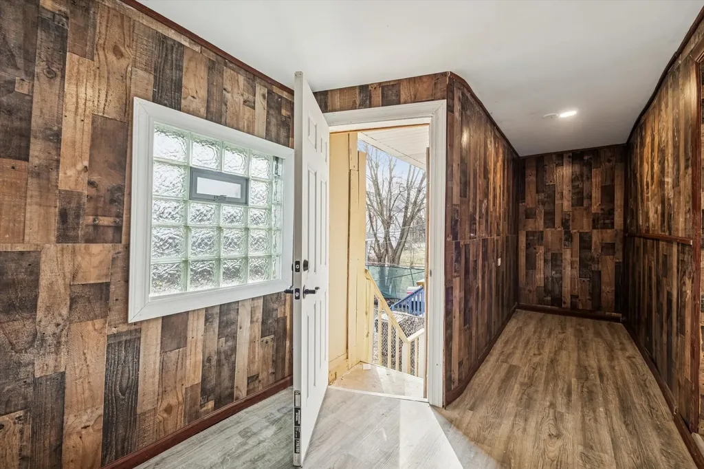 6843 South Carpenter Street Chicago IL 60621