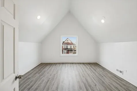 6843 South Carpenter Street Chicago IL 60621