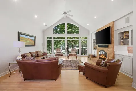 21739 West Jupiter Court Mundelein IL 60060