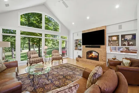 21739 West Jupiter Court Mundelein IL 60060