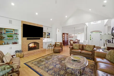 21739 West Jupiter Court Mundelein IL 60060