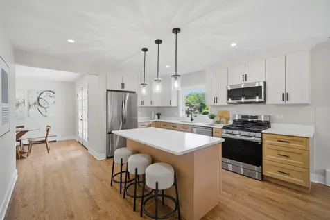 3 West Berkshire Lane Mount Prospect IL 60056