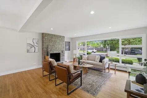 3 West Berkshire Lane Mount Prospect IL 60056