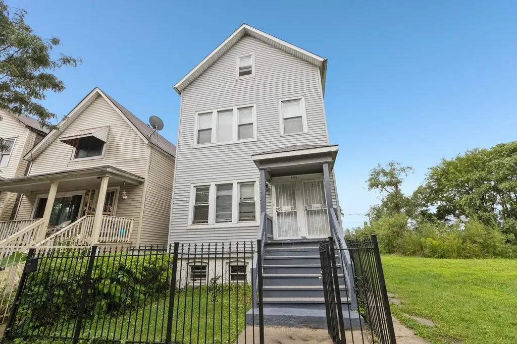 5756 South Princeton Avenue Chicago IL 60621