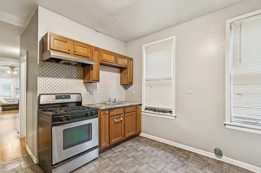 5756 South Princeton Avenue Chicago IL 60621