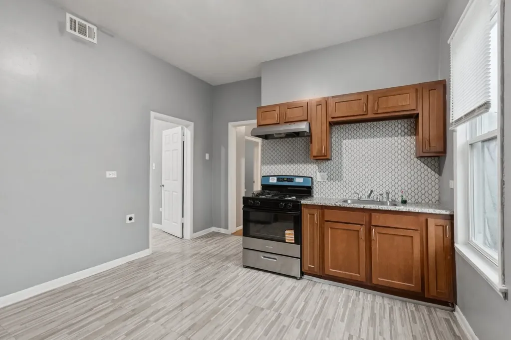 5756 South Princeton Avenue Chicago IL 60621