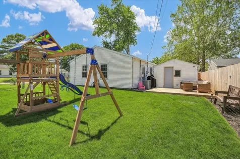 1816 Southwood Drive Champaign IL 61821