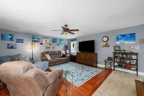 328 East South Street Kewanee IL 61443
